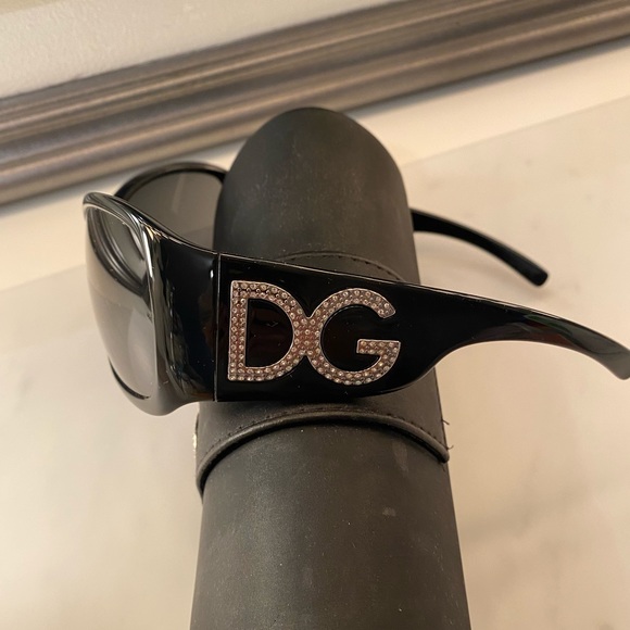 Dolce&Gabbana Sunglasses - Picture 3 of 6